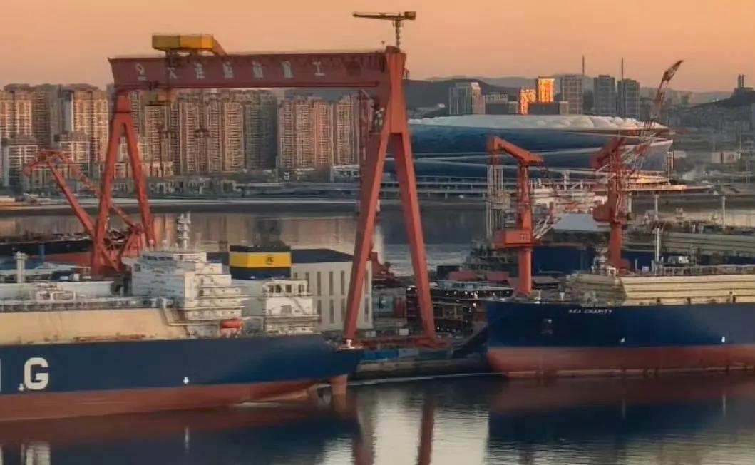 这么急的吗？初七就复工了。看来国家要004真的太急了，似乎是要赶某个节点啊。