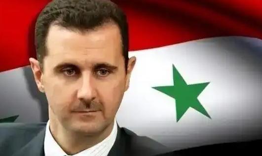 中国已经做出回应，正式与新政府代表握手，流亡俄罗斯的阿萨德回家机会彻底关闭。从本