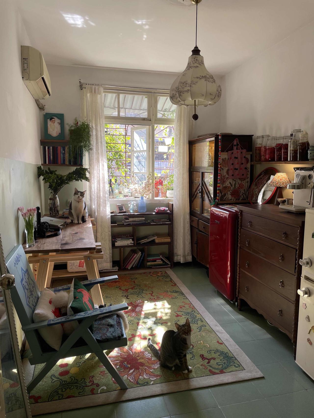 被嫌弃的老破小，成了我在大城市的底气，爸妈第一次来看房子的时候，站在门口愣了三秒