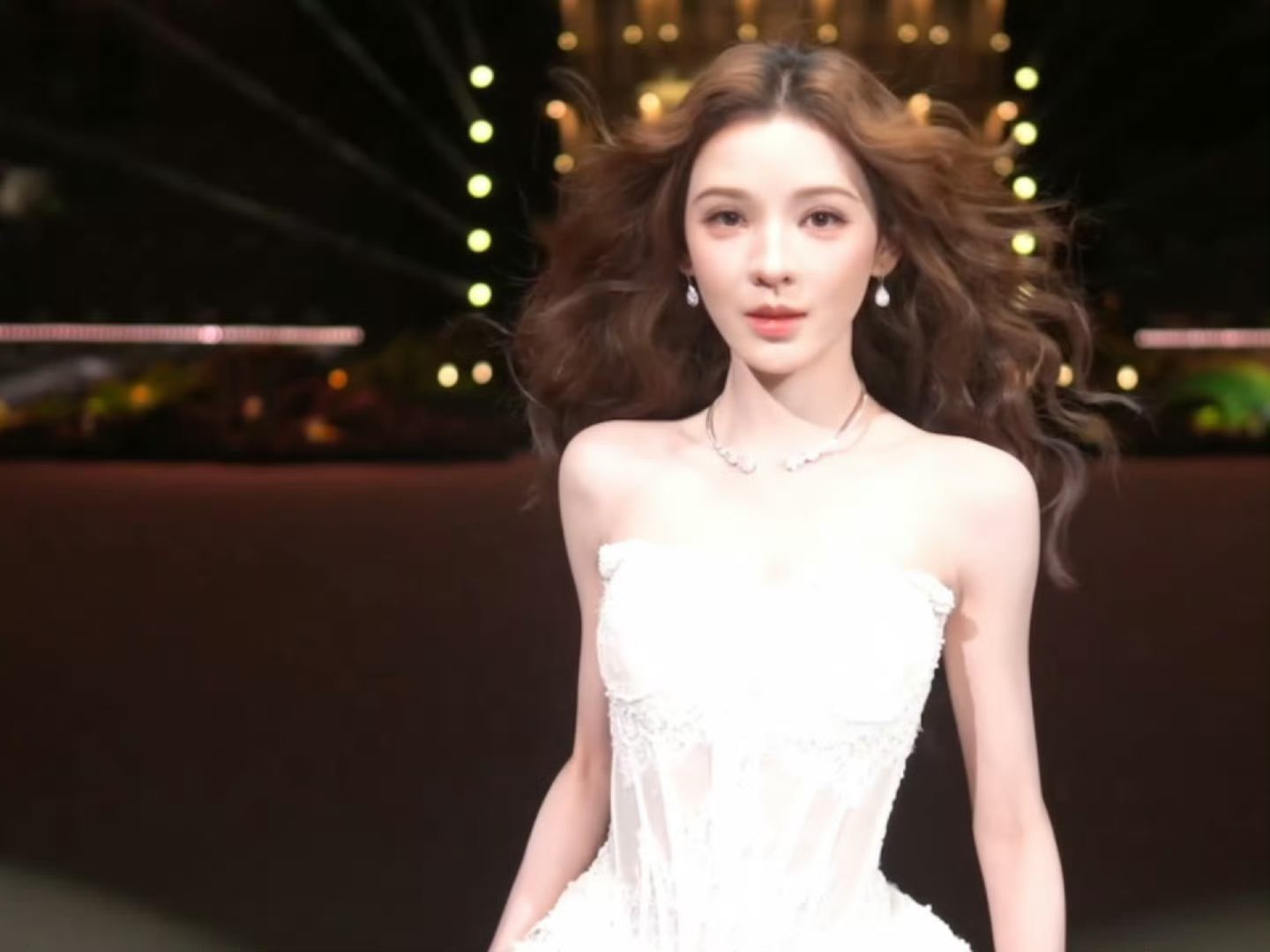 张予曦好美终于理解了那一句建模都不敢出的脸​​​