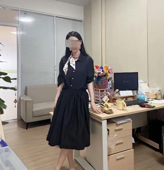 不少人感慨现在体制内大龄单身女性越来越多，表姐的相亲经历，可以说是很典型的缩影。