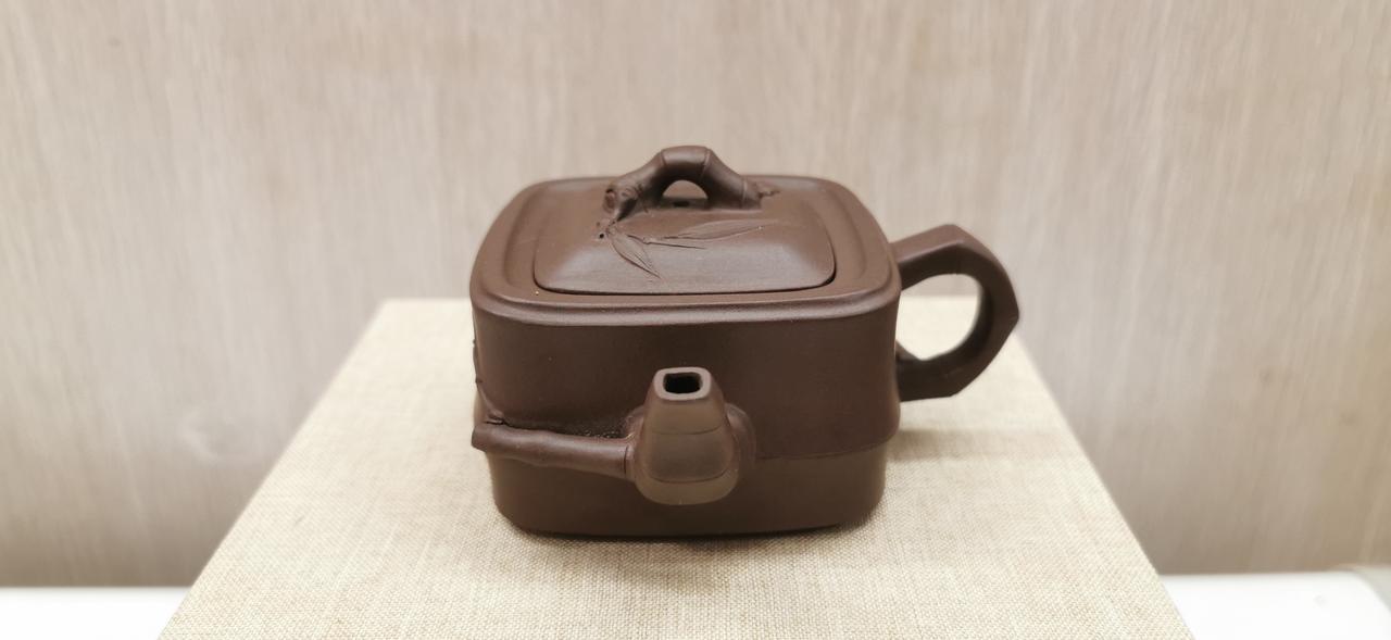 中国宜兴早期精品紫砂壶（网孔、约168cc）紫砂壶的容量是多少最好?茶文化紫砂