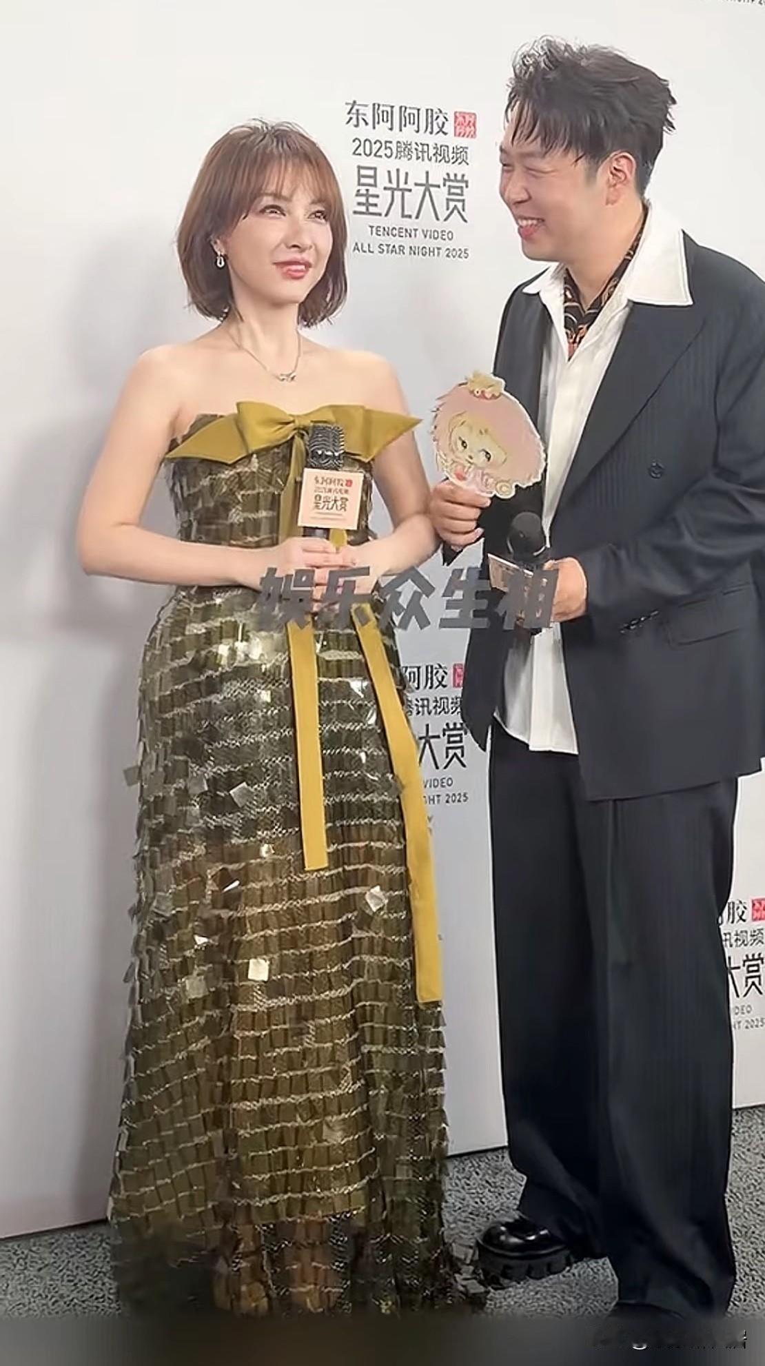 杜海涛你真的是够了你好像不知道自己有老婆吧你这样让沈梦辰啥滋味人家了你那么