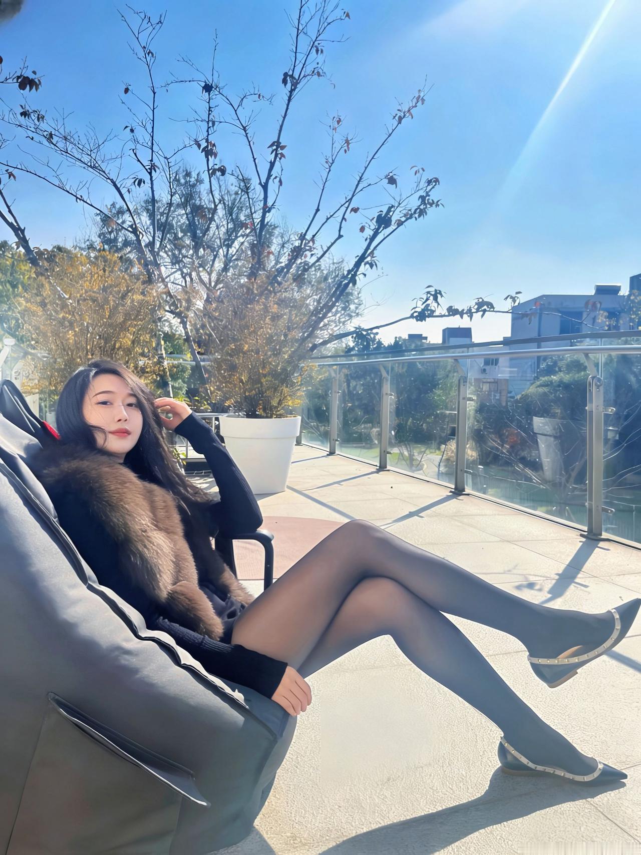 不要把坏情绪留给最亲近的人皮草穿搭