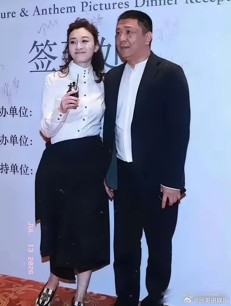 说实话换谁都能理解李小冉想离婚，真的太不容易了她老公公司欠了一屁股巨债，还被限高