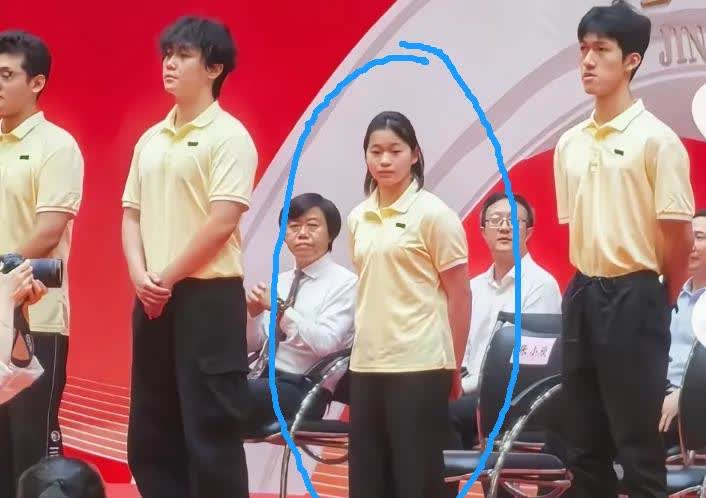 关于全红婵，我发现她身上有一个玄学，准到可怕！那就是，无论她出现在哪里，