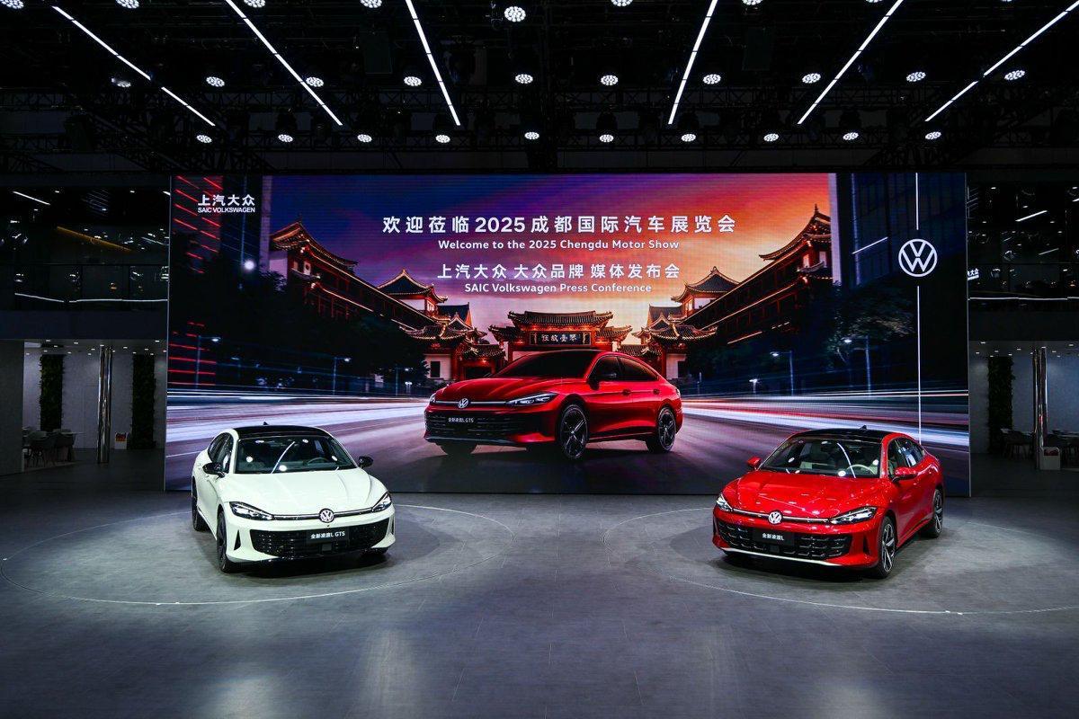 【2025成都车展：全新凌渡L正式上市】8月29日，在2025成都车展上，全新凌