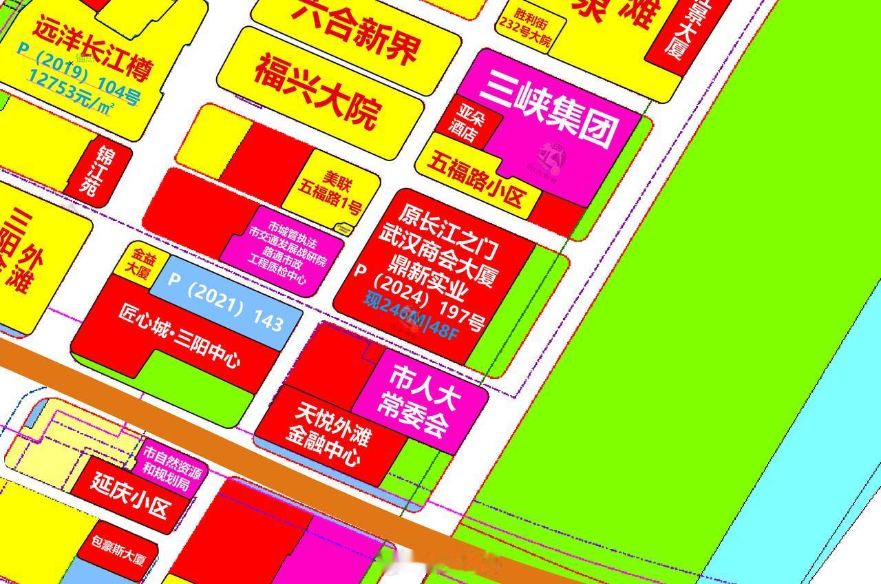 246米，长江之门高度大幅调整11月14日，武汉鼎新实业投资有限公司申报的新