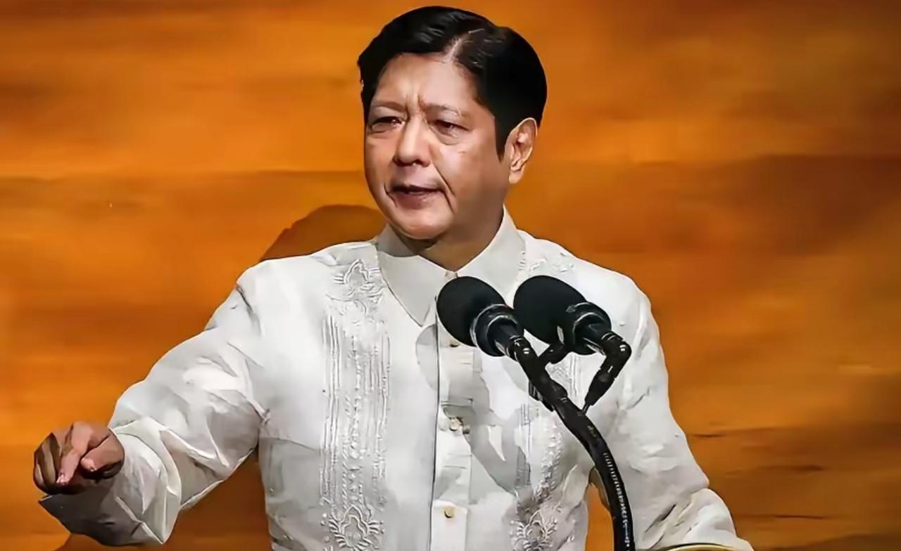 不光是我想不通估计很多人都想不通咱们自己都在勒紧裤腰带过日子，还要去救济别人