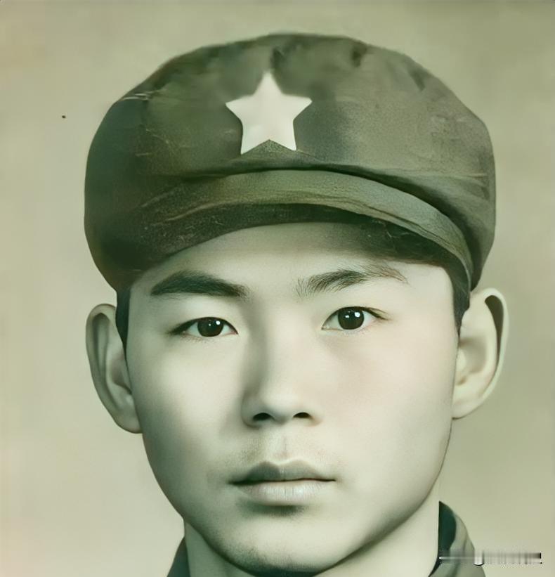 1979年战场上，越南老百姓逃难挡住我军道路，排长谢志熙下令重机枪开火！谢志熙不