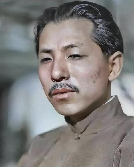 张学良对杨虎城的评价，几十年间发生过根本性的翻转和撕裂，这中间有政治博弈的因素，