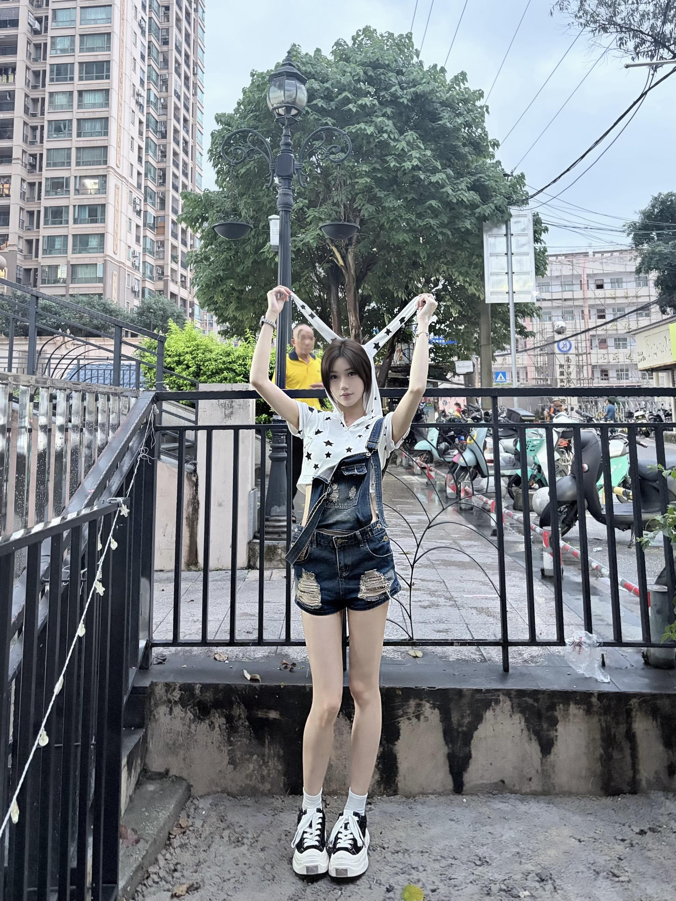 小猫困困我也是