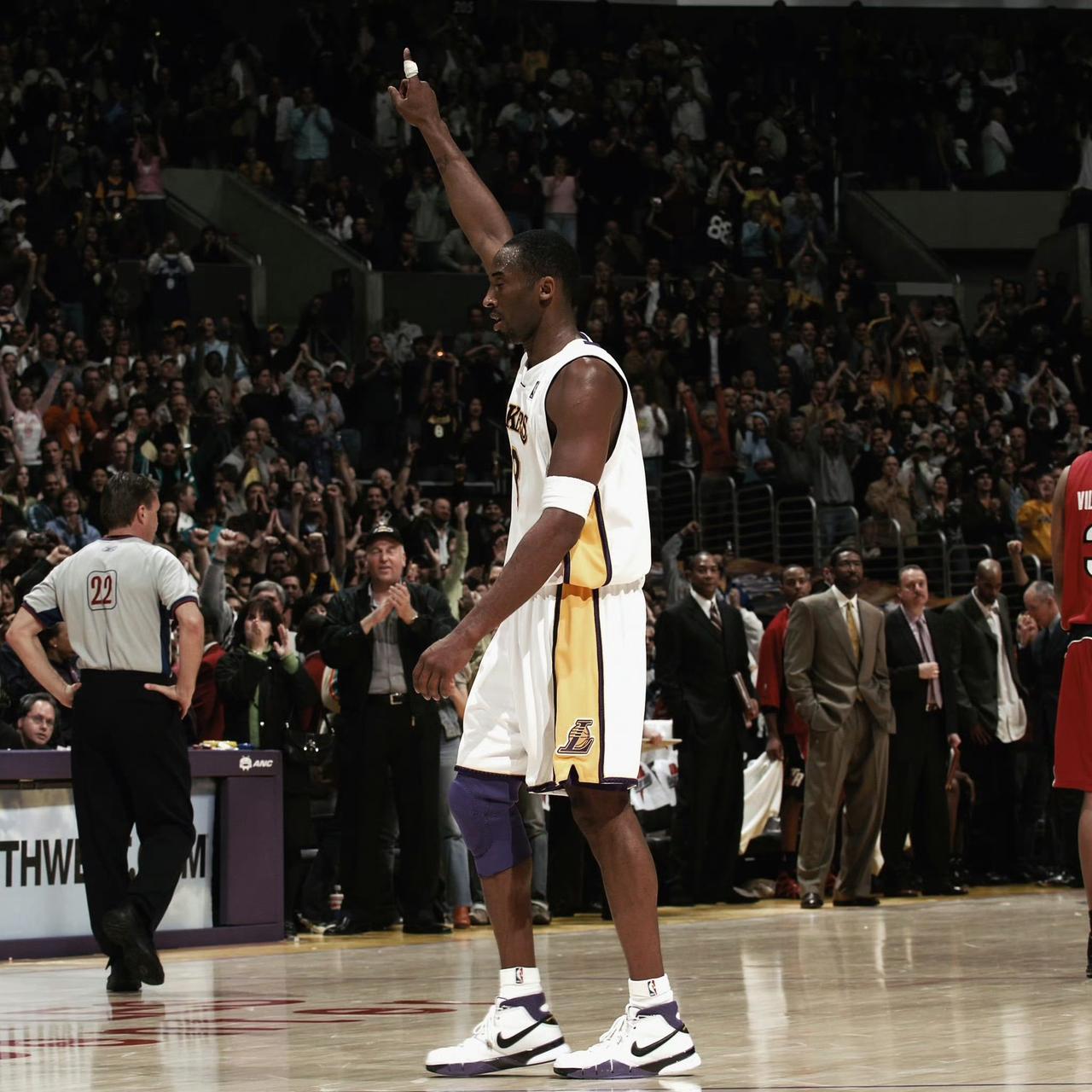 东77湖人首次60+!湖人队史那些巨星的最高单场得分，你都知道吗科比:81分