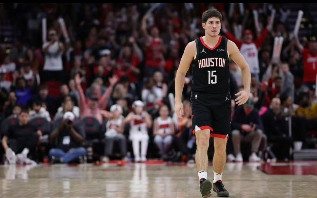 谢泼德本赛季首发时场均表现：15.9分4.1次助攻3.9个篮板2.1次抢