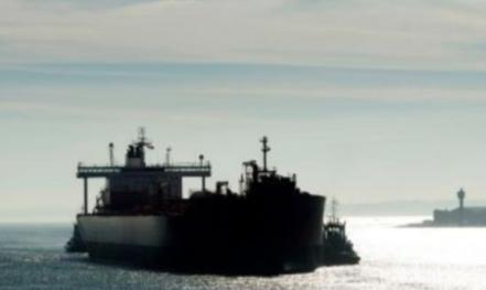 340万桶俄油堵在中国近海，中国为啥不接？答案很现实。黄海海域五艘满载俄罗斯乌拉