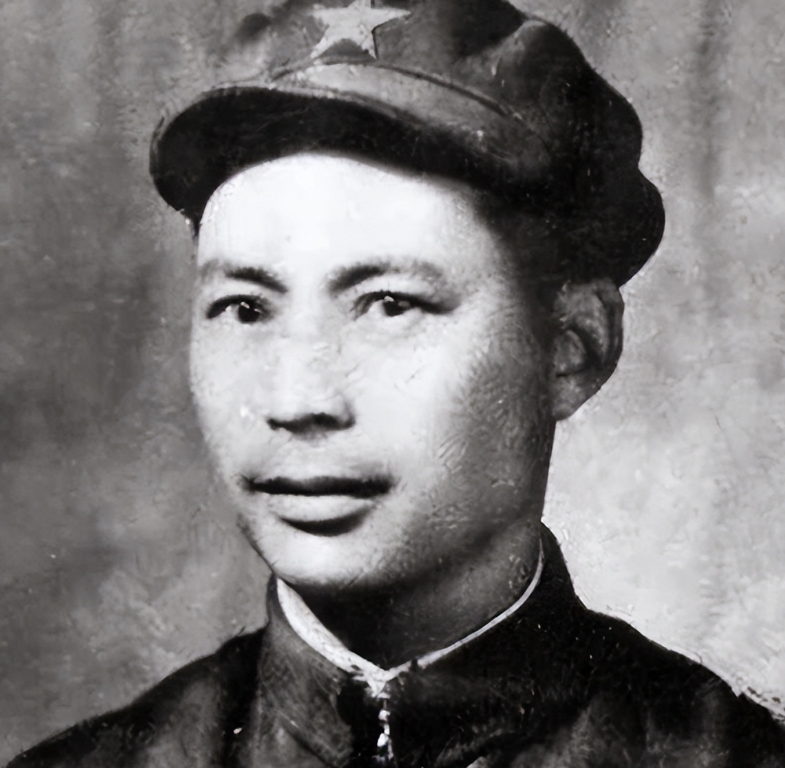 1952年，67军军长李湘在朝鲜战场视察完工事后，突发怪病，头大如球，最终不治而