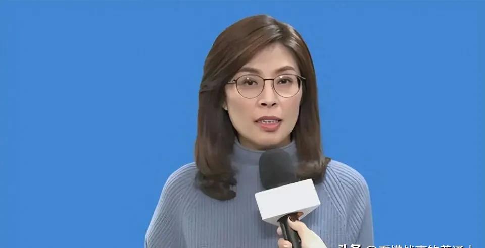 郑丽文刚当上国民党老大，马上碰上大难题。她虽然敢冲会干，但缺乏核心理论支撑。党内