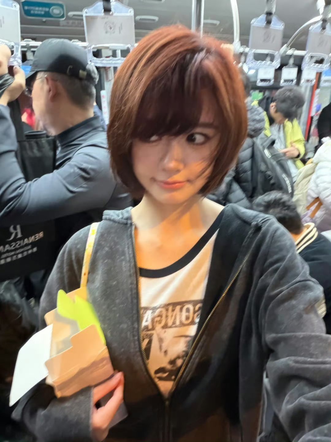 好萌的妹子！有点早期韩流女主感觉