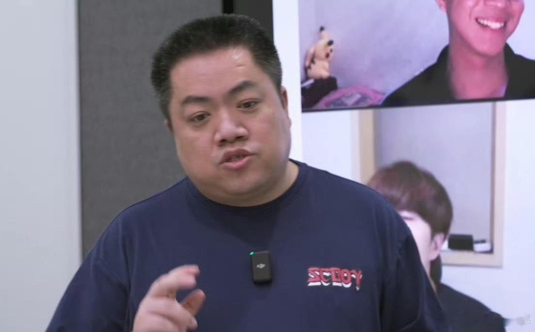 黄旭东：Ams老公的公司原来还一直做我们公司生意的，他有一个公司是做圈里面搭舞台