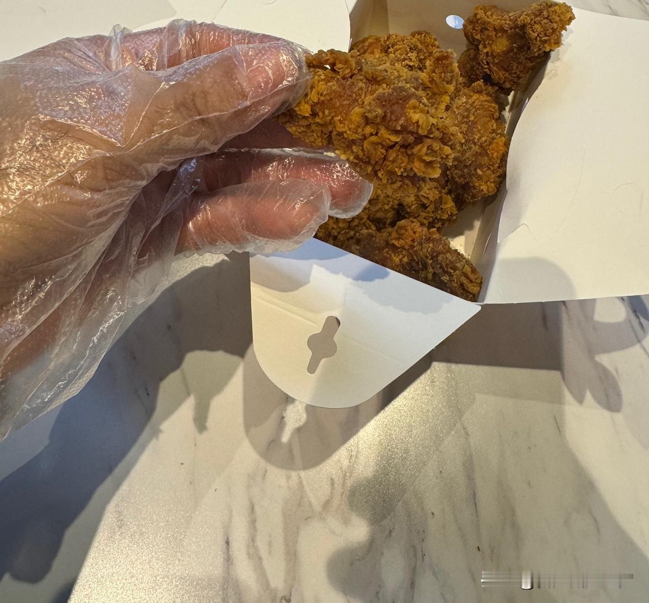 麦当劳什么时候倒闭？广州环宇城这家麦当劳，麦当劳不管管吗！？真是体验越来越差