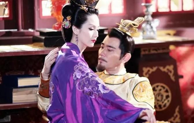 一天，魏征对李世民说，当年刚入长安的李渊看上了辛处俭的妻子，于是便将辛处俭调到了