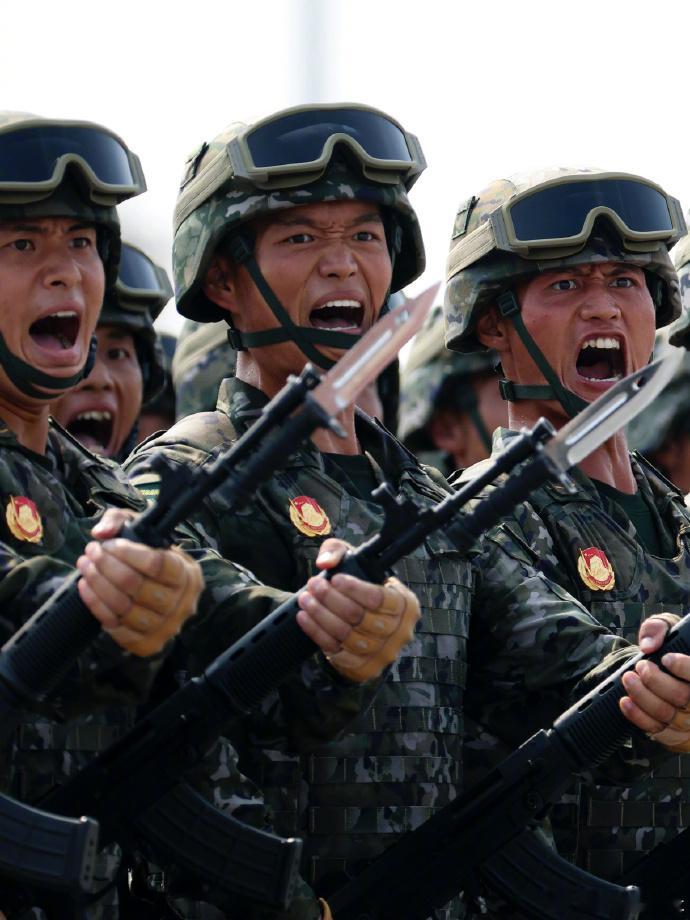 阅兵收视率啥也不说，这规格比一年一度的春晚还要高，收视率高意料之中！估计目前这样