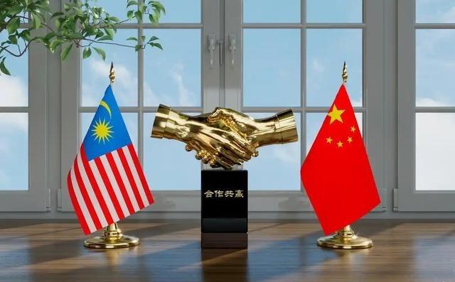 “中美贸易其实已经停止！”俄罗斯专家曾直言，如果中国先下决定不再与美做买卖，美