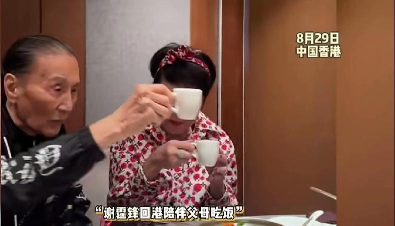 你发现了吗，只有这一家三口特别有趣，每个人都活的精彩！这一家三口就是谢霆锋和他