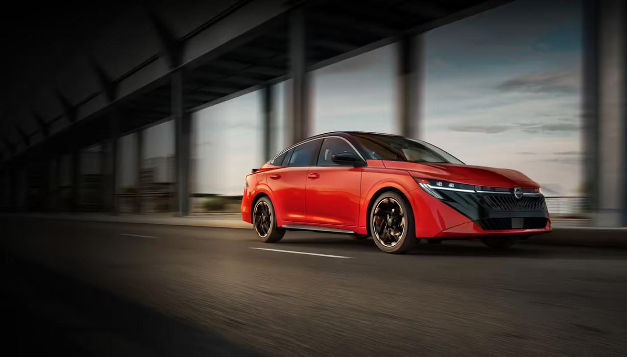 日产轩逸海外版大换血！双12.3寸大屏科技感拉满，动力却还是那个“老伙计”？