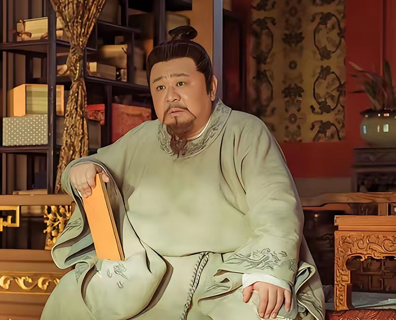 1425年，当了20年太子的朱高炽，继位才10个月就驾崩了，宫中猜测他得的是“阴