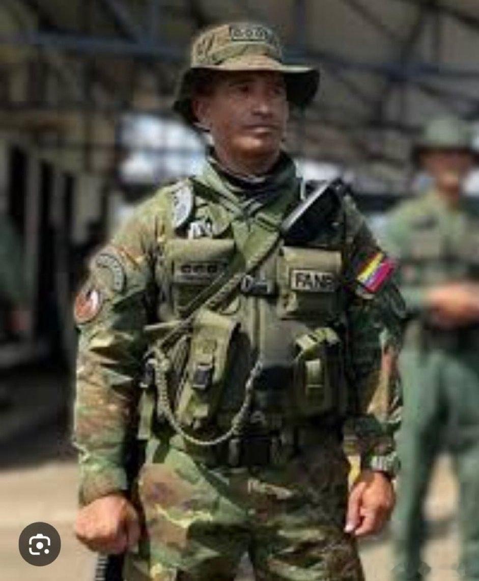 委内瑞拉对防空部队（CODAI）负责人、少将何塞·路易斯·特莱蒙特委内瑞拉“综合