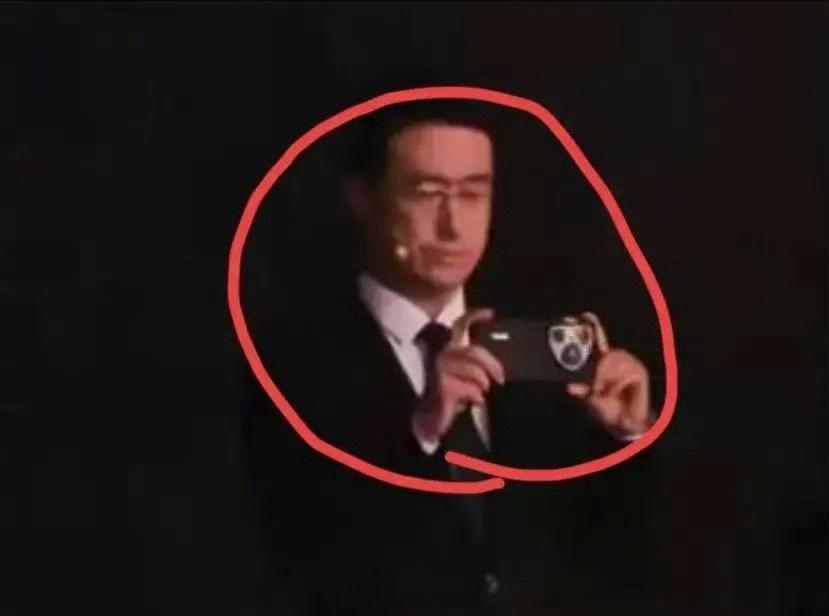 华为何刚要被扣工资？把快发布的Pura80外观给泄露了。[doge]​​​