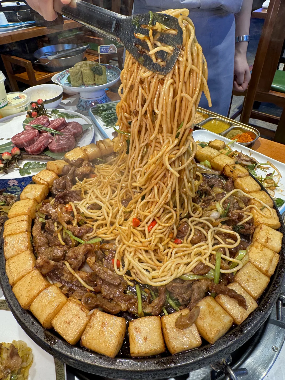 上海坠nb的炙子炒面出现了！！！！