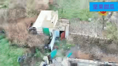 第49集团军飞手航拍机发现，乌军在前线村庄有一个新鲜食品临时仓库，于是马上行动，
