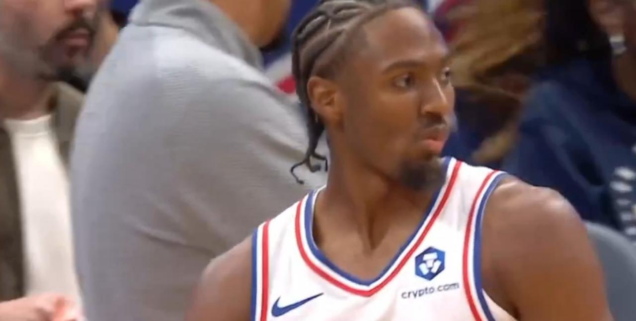 马克西用事实验证里弗斯当初说得真准，给他一个高大防守后卫就起飞。里弗斯当初被费