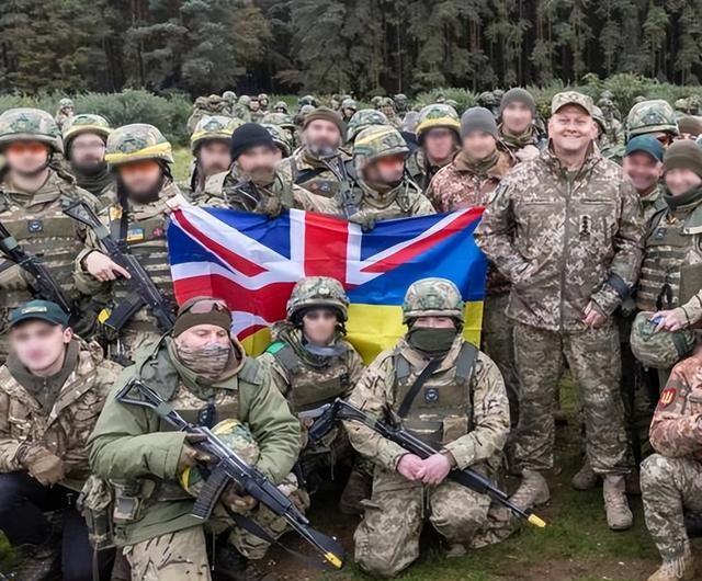 大结局要来？英军已进入乌克兰：俄军到底打不打？ 12月11日，英国天空新闻台