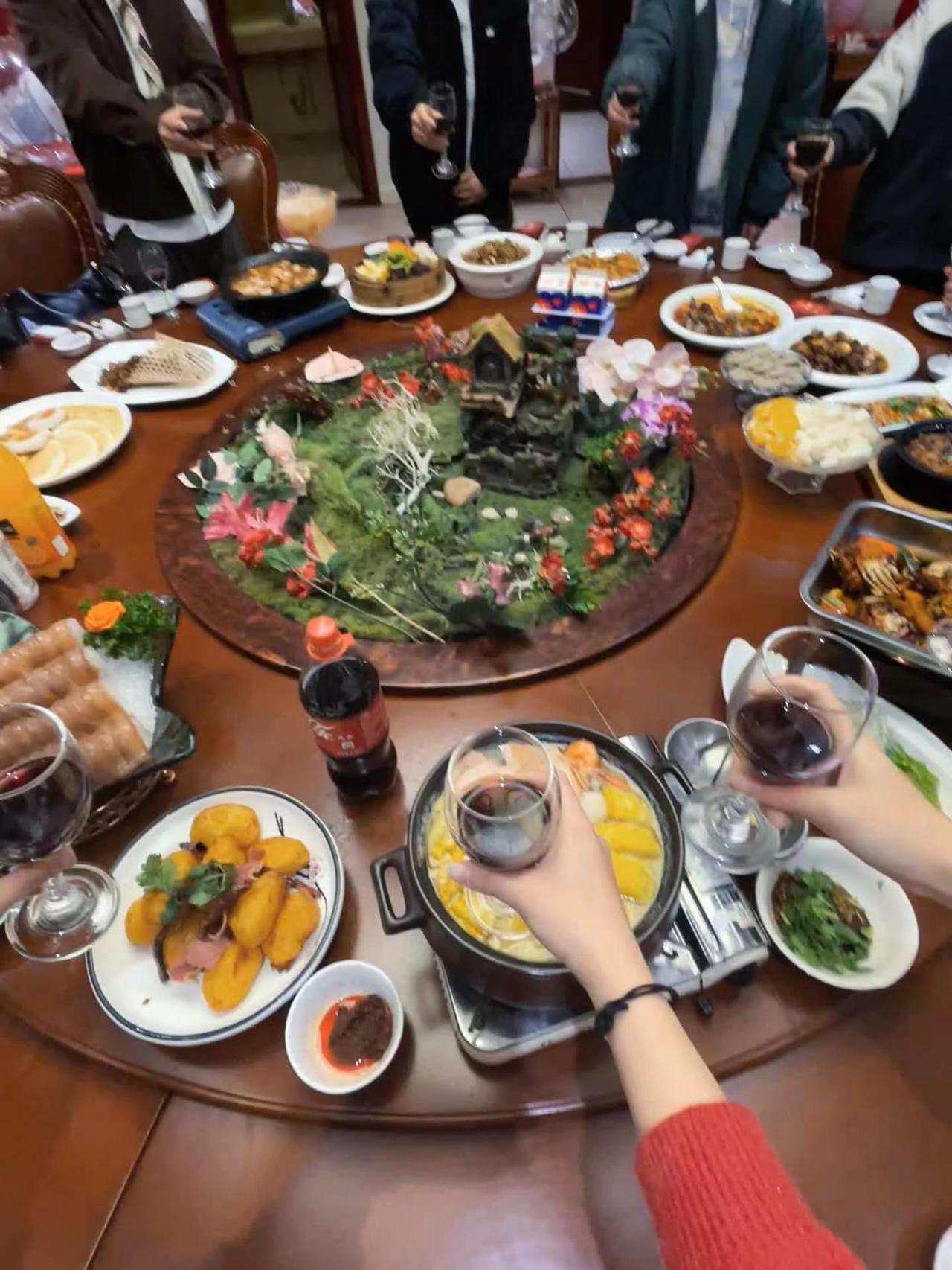 爱我想朋友这一页应该是芝兰同芳管鲍同契我细数我珍重成人礼朋友