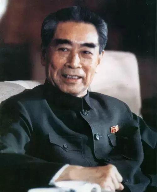 西安事变后，宋美龄曾感慨道：“为什么国民党没有周恩来这样的人物？”言辞间，满是对