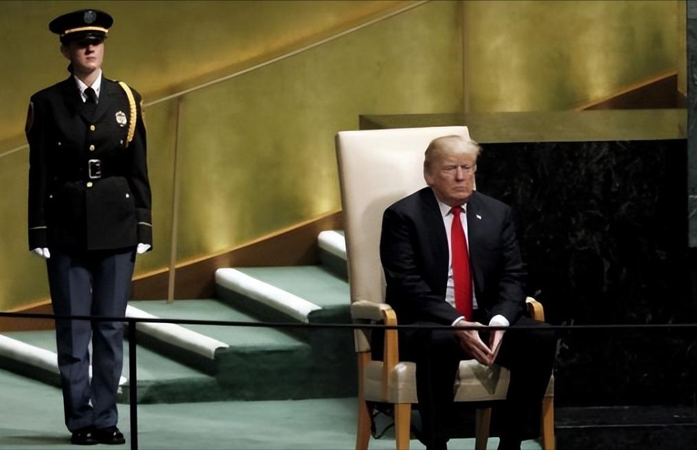 特郎普：不想再当世界冤大头，腾出位置主动拱手让给其他国家！据美联社消息1月7日