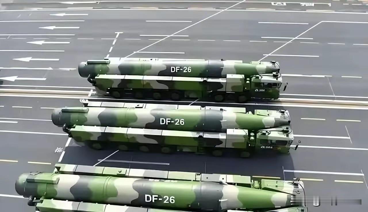 1. 专家谈中美开战美军是否会全面轰炸中国：如果中美开战美军轰炸，中国东风导弹会