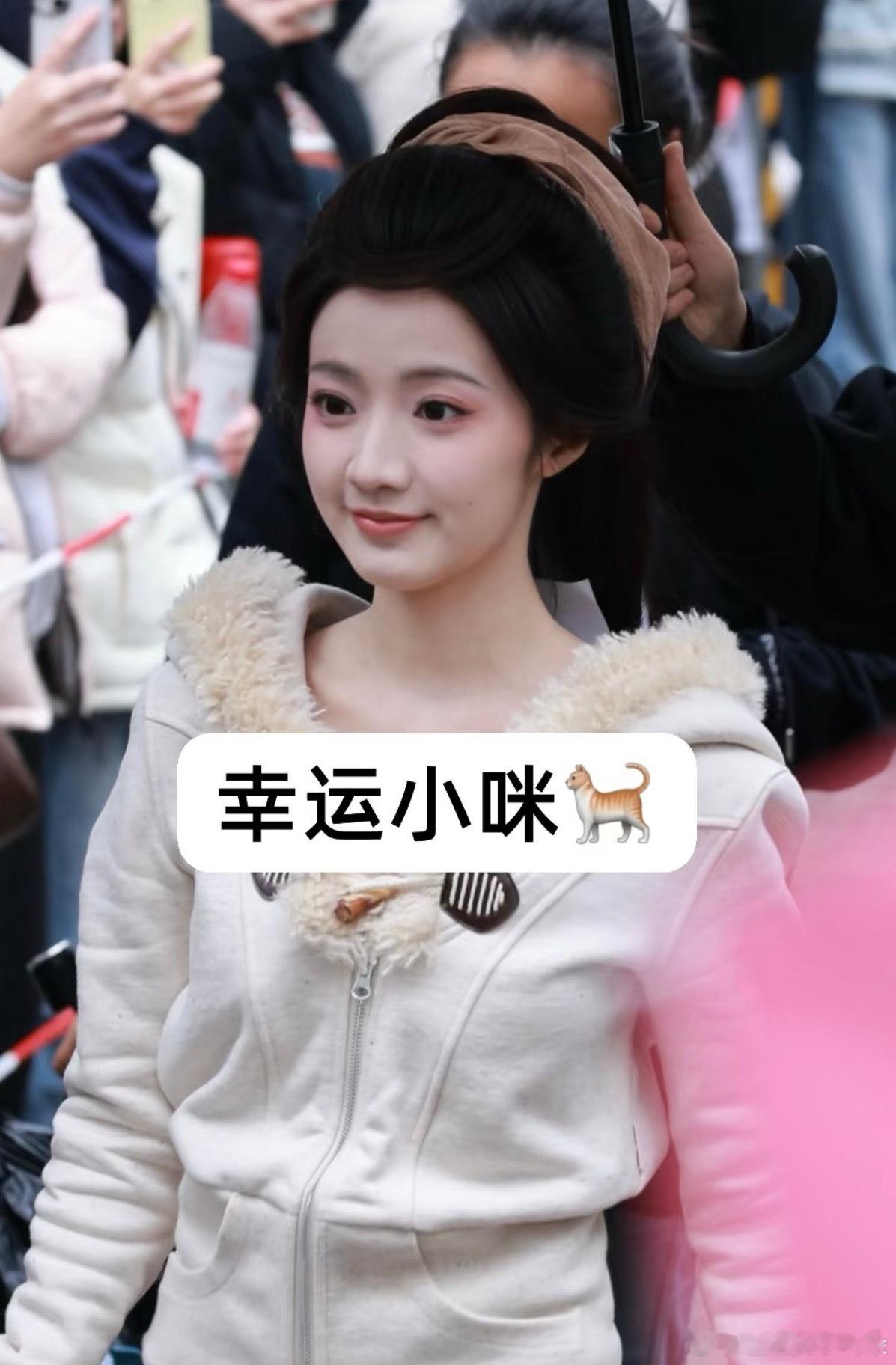 黄羿《归鸾》造型路透，这个妆造P图这完全看不出是黄弈了