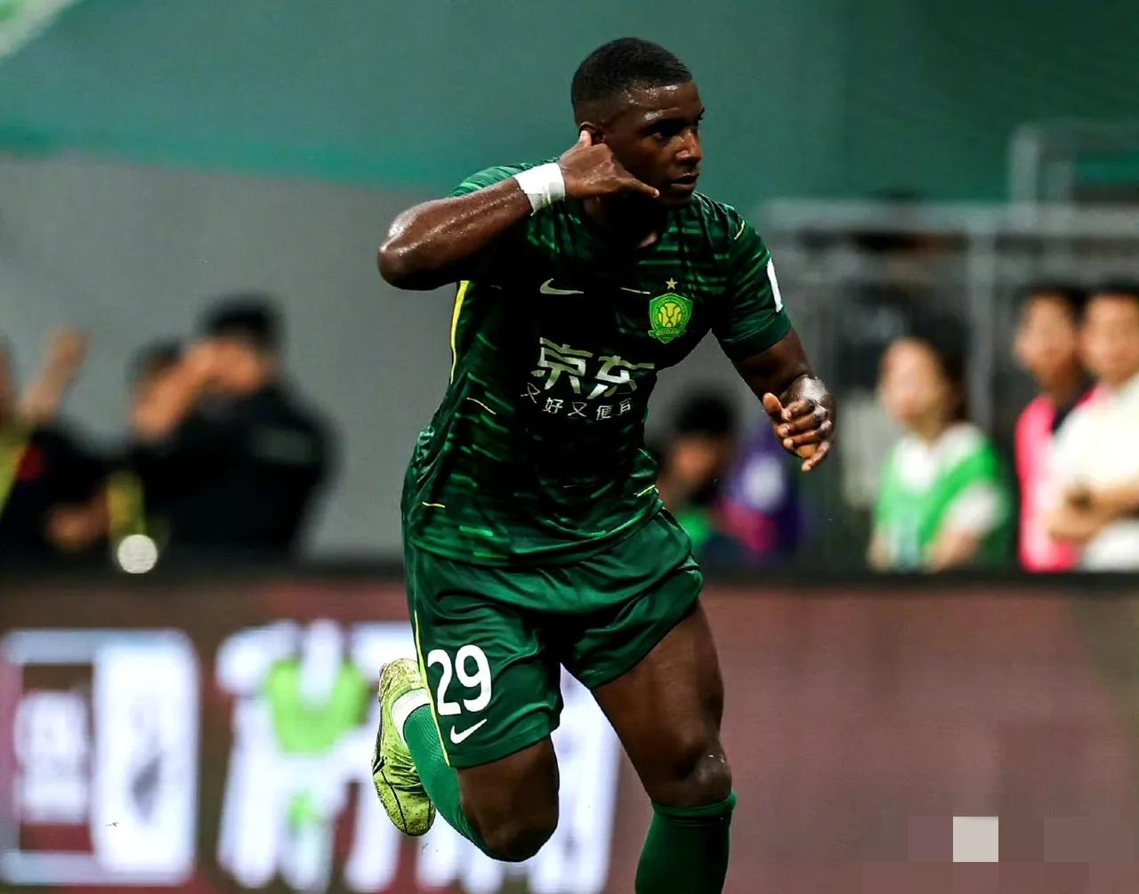 金靴之争的悬念超过了联赛冠军之争，这就是中超联赛最后一轮的结果……！北京国安