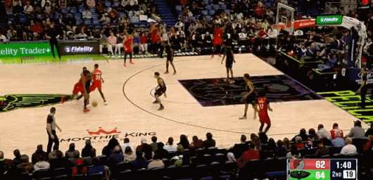 三分被犯规~！三罚~！！！