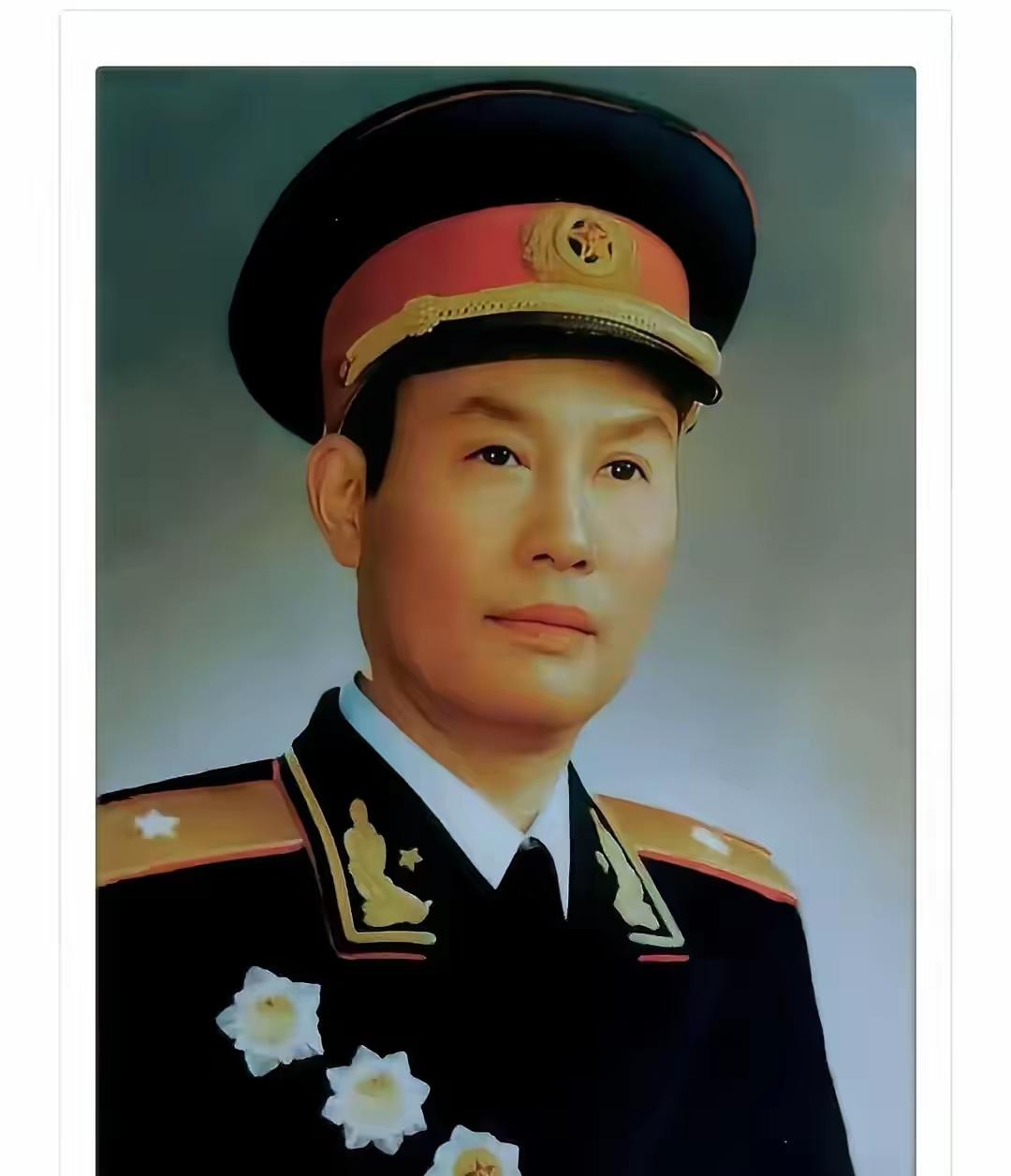 1937年甘肃旅长冒死放走红军，顶头上司气砸茶碗却不敢抓​​这位敢逆上而行的