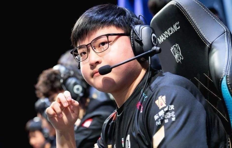 Guma被T1放走了，司马师被解约了，Peyz被卡合同了，那请问T1还有哪位AD