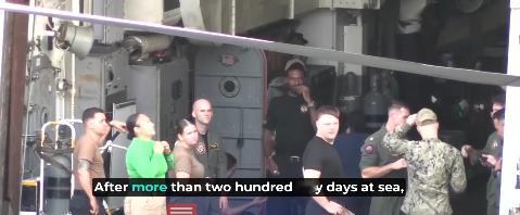 【🇺🇸近5000名美国水手和海军陆战队员在海上度过了250天后终于踏上陆地