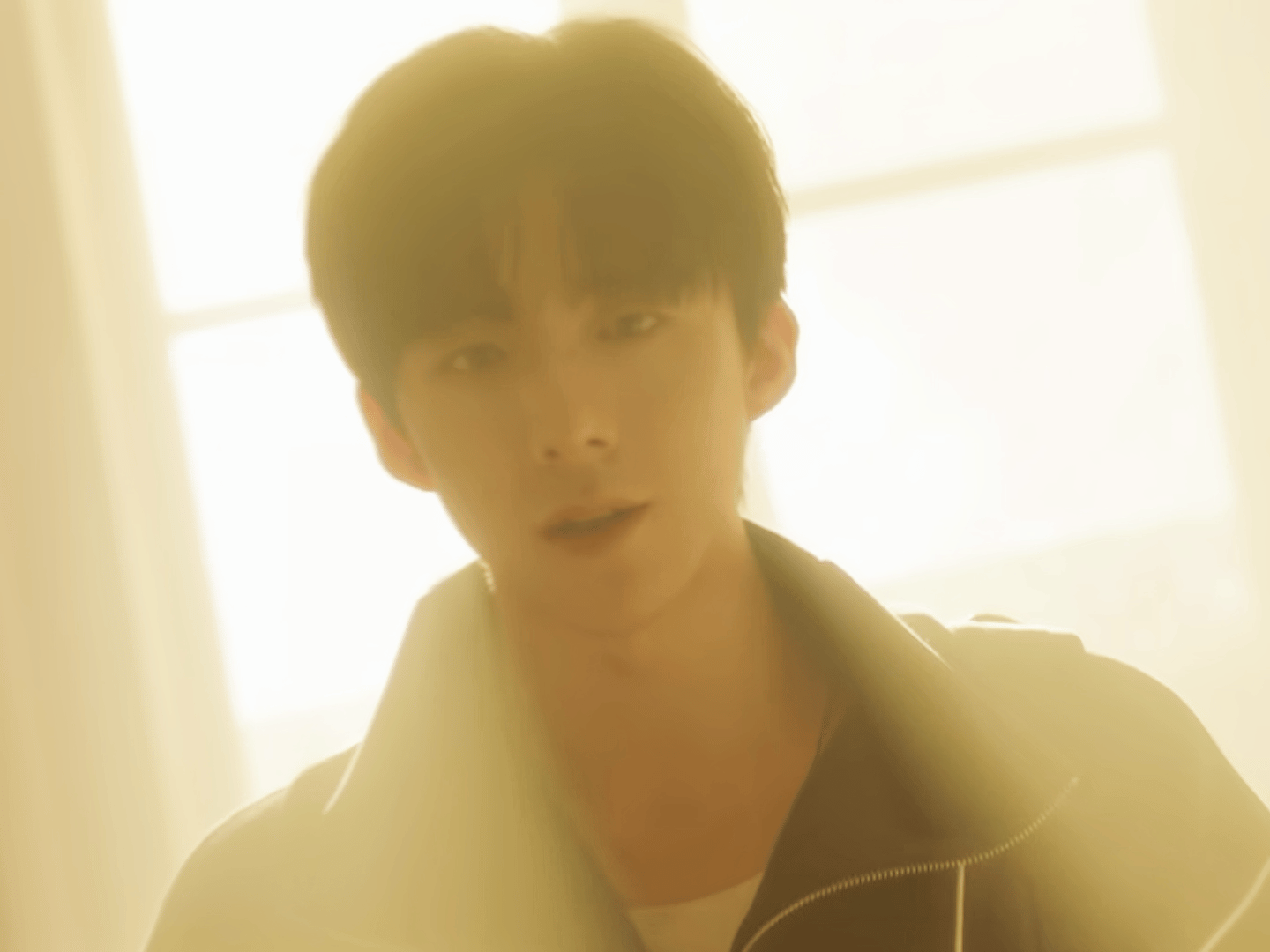 客观来说沙尘暴滤镜之后没那么那么凑了