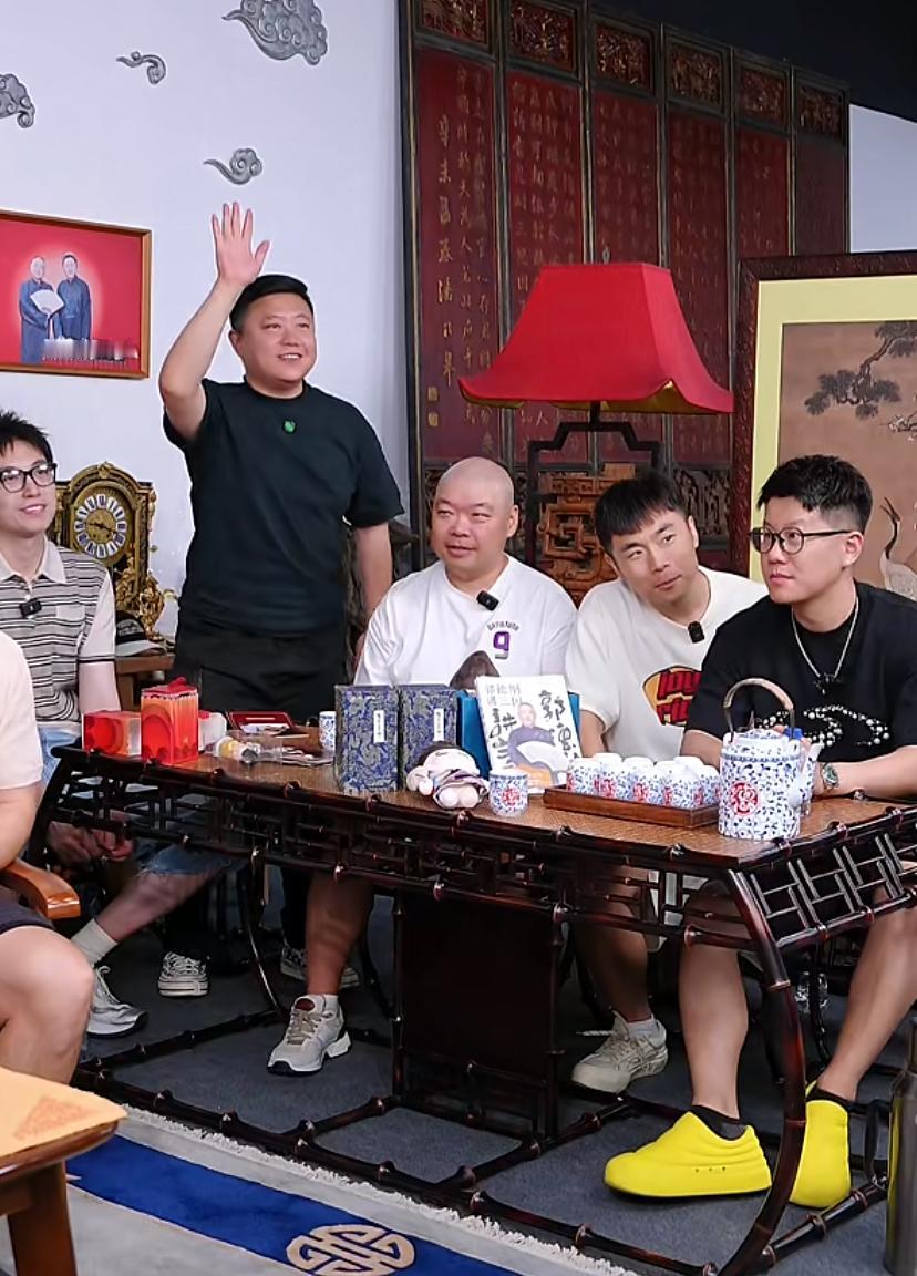 【德云社内部完成变动，郭德纲钦点高九成担任重要角色，你怎么看？】刚刚在郭德纲直