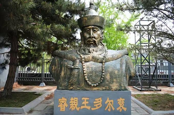 这两天替自称多尔衮后代的战狼洗地的视频太多了，看的我非常恼火，这是20亿票房任务