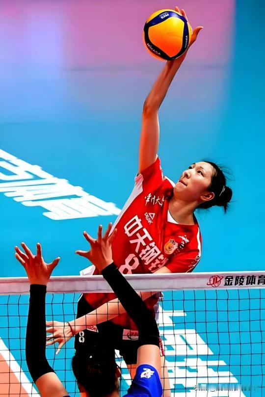 1-2惜败上海光明优倍，收获亚军。虽然未能成功卫冕，但这支年轻队伍展现出了极强